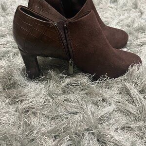 7 1/2 Short Brown Suede With Faux Snake Skin Short Boots With Zipper